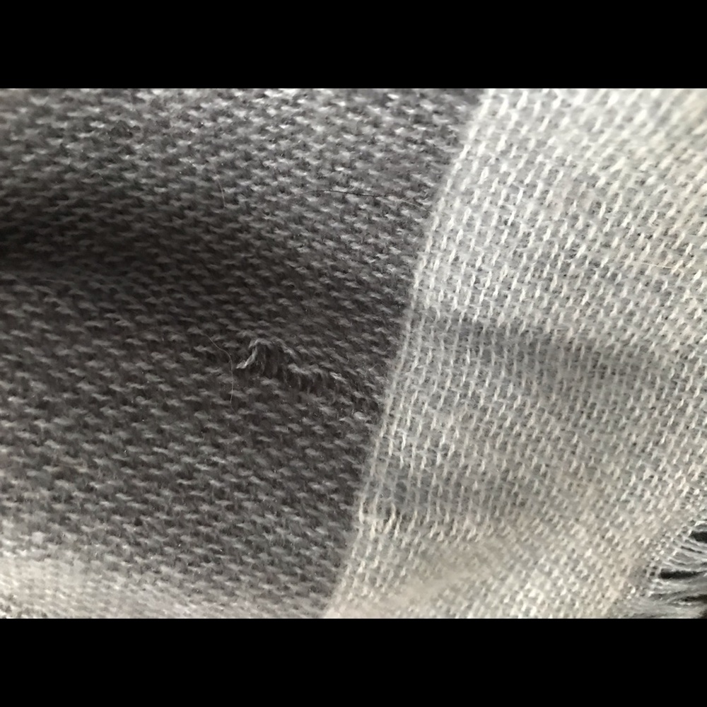 Wrap scarf - Picture 4 of 4